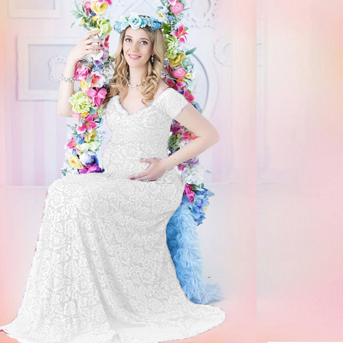Maternity long tail lace dress for pregnancy photoshoots.